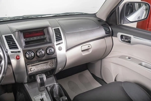 Внедорожник Mitsubishi Pajero Sport 2011 года, 1799000 рублей, Томск
