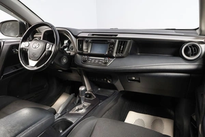 Внедорожник Toyota RAV4 2015 года, 2149000 рублей, Новосибирск