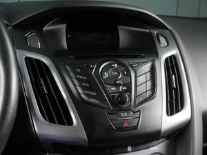 Седан Ford Focus 2012 года, 850000 рублей, Красный Пахарь