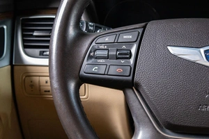 Седан Hyundai Genesis 2015 года, 2589000 рублей, Сургут