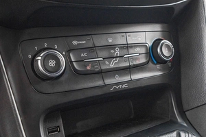 Хетчбэк Ford Focus 2018 года, 989000 рублей, Барнаул