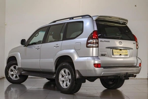 Внедорожник Toyota Land Cruiser Prado 2006 года, 2319000 рублей, Челябинск