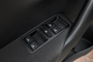 Седан Volkswagen Polo 2016 года, 999000 рублей, Ульяновск