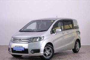 Минивэн Honda Freed 2011 года, 1289000 рублей, Омск