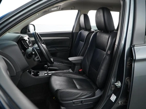 Внедорожник Mitsubishi Outlander 2014 года, 1649099 рублей, Москва