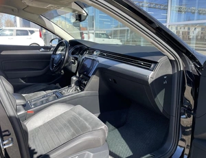 Универсал Volkswagen Passat 2017 года, 1700000 рублей, Ярославль