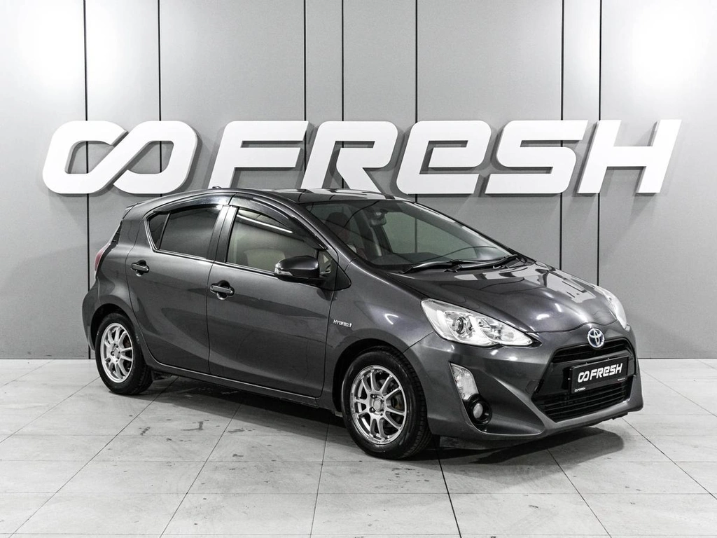 Хетчбэк Toyota Aqua 2015 года, 1010000 рублей, Ростов-на-Дону