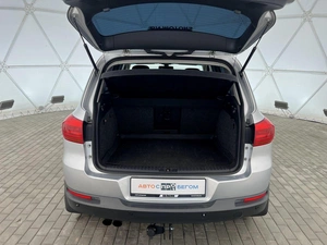 Внедорожник Volkswagen Tiguan 2012 года, 1300000 рублей, Клинцы