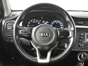 Седан Kia Rio 2021 года, 1685200 рублей, Казань