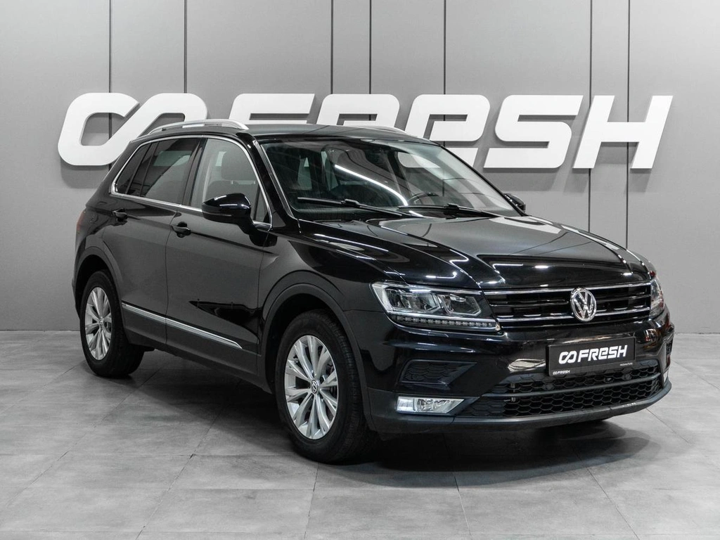 Внедорожник Volkswagen Tiguan 2017 года, 2499000 рублей, Тюмень