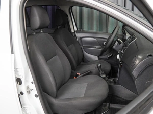 Седан Renault Logan 2016 года, 520000 рублей, Волгоград