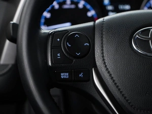 Внедорожник Toyota RAV4 2016 года, 2449077 рублей, Москва