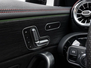 Седан Mercedes-benz CLA-класс 2019 года, 2845000 рублей, Краснодар