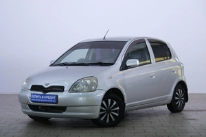 Хетчбэк Toyota Vitz 2000 года, 389000 рублей, Омск