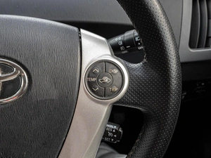 Лифтбек Toyota Prius 2012 года, 1210000 рублей, Краснодар