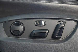 Внедорожник Volkswagen Touareg 2017 года, 3619000 рублей, Тюмень