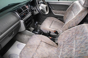 Внедорожник Suzuki Jimny 2001 года, 429000 рублей, Сургут