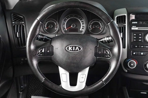 Хетчбэк Kia Ceed 2010 года, 929000 рублей, Тюмень
