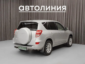 Внедорожник Toyota RAV4 2012 года, 1425000 рублей, Красноярск