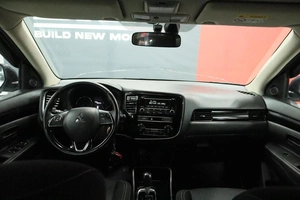 Внедорожник Mitsubishi Outlander 2018 года, 2010000 рублей, Курск