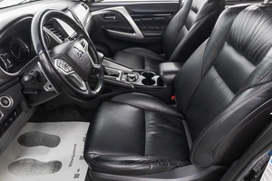 Внедорожник Mitsubishi Pajero Sport 2019 года, 2989000 рублей, Барнаул