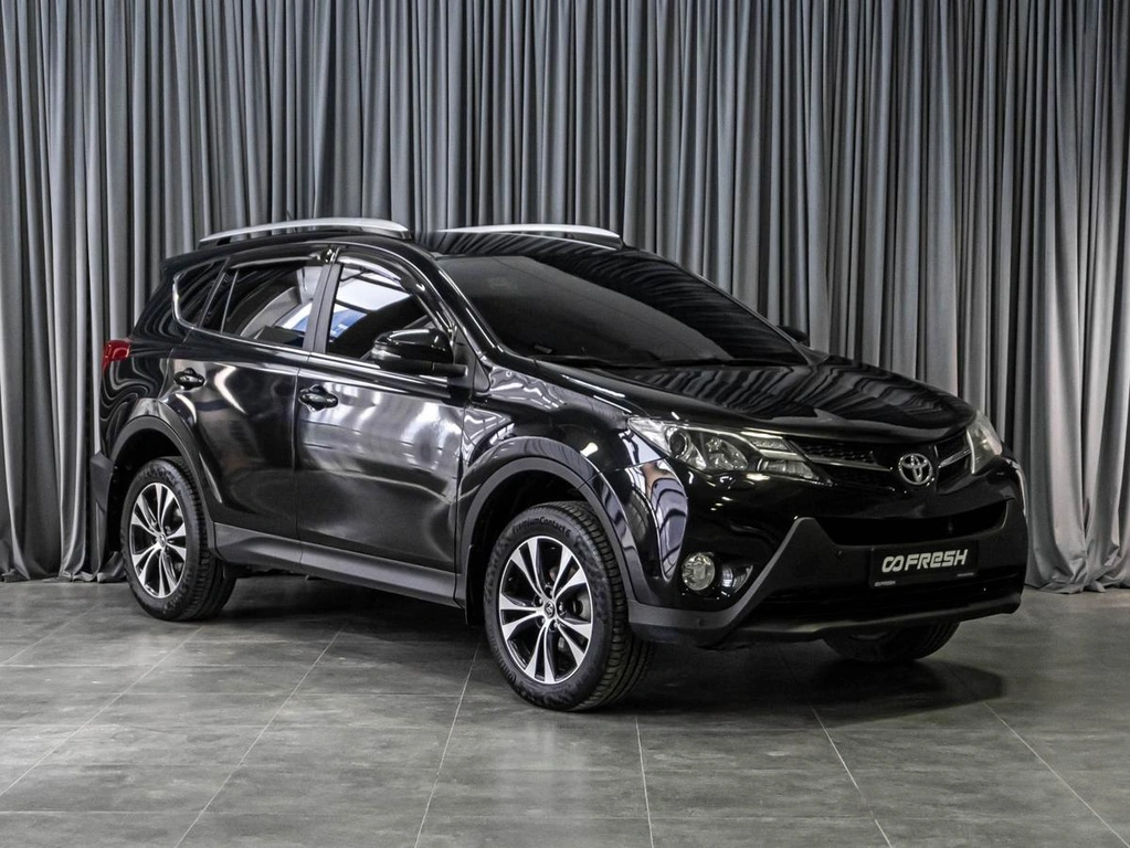 Внедорожник Toyota RAV4 2015 года, 2459000 рублей, Тюмень