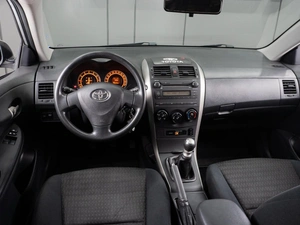 Седан Toyota Corolla 2008 года, 900000 рублей, Тюмень