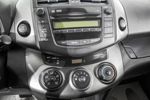Внедорожник Toyota RAV4 2009 года, 1339000 рублей, Барнаул