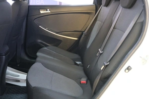 Седан Hyundai Solaris 2013 года, 849000 рублей, Омск