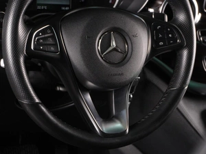 Минивэн Mercedes-benz V-класс 2017 года, 5230000 рублей, Красный Пахарь