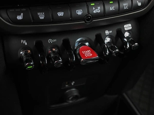 Внедорожник MINI Cooper S Countryman 2018 года, 2374000 рублей, Кирилловка