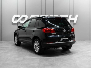 Внедорожник Volkswagen Tiguan 2012 года, 1299000 рублей, Тюмень