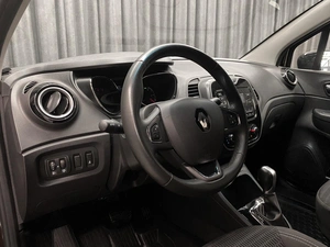 Внедорожник Renault Kaptur 2018 года, 1550000 рублей, Красноярск