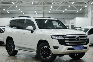 Внедорожник Toyota Land Cruiser 2022 года, 11889000 рублей, Омск