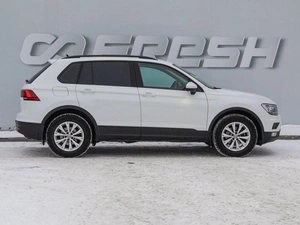 Внедорожник Volkswagen Tiguan 2019 года, 2420000 рублей, Волгоград