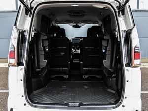 Минивэн Nissan Serena 2019 года, 2239000 рублей, Кирилловка