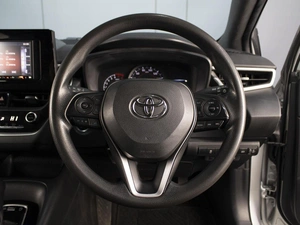 Хетчбэк Toyota Corolla 2018 года, 1750000 рублей, Омск