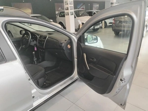 Хэтчбек Renault Sandero 2017 года, 1200000 рублей, Орёл