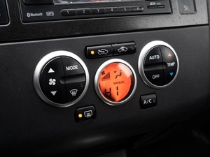 Седан Nissan Tiida 2012 года, 790000 рублей, Краснодар