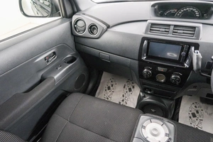 Минивэн Toyota bB 2013 года, 989000 рублей, Красноярск