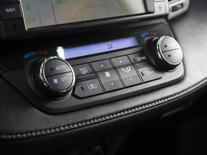 Внедорожник Toyota RAV4 2018 года, 2980000 рублей, Омск