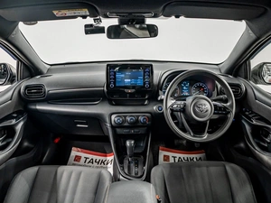 Хетчбэк Toyota Yaris 2020 года, 1290000 рублей, Красноярск