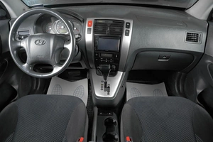 Внедорожник Hyundai Tucson 2008 года, 849000 рублей, Тюмень