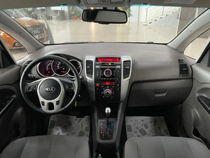 Минивэн Kia Venga 2013 года, 987000 рублей, Солонцы
