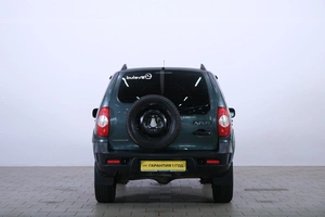 Внедорожник Chevrolet Niva 2018 года, 719000 рублей, Омск