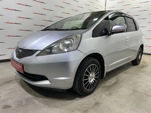 Хетчбэк Honda Fit 2009 года, 529000 рублей, Красноярск