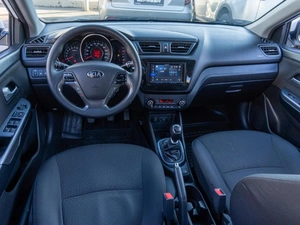 Седан Kia Rio 2016 года, 1209000 рублей, Саратов