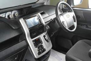 Минивэн Toyota Noah 2012 года, 1889000 рублей, Тюмень