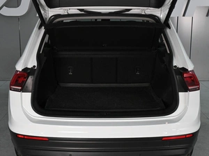 Внедорожник Volkswagen Tiguan 2019 года, 2399000 рублей, Ростов-на-Дону