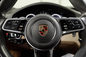 Внедорожник Porsche Cayenne 2021 года, 9299000 рублей, Ульяновск